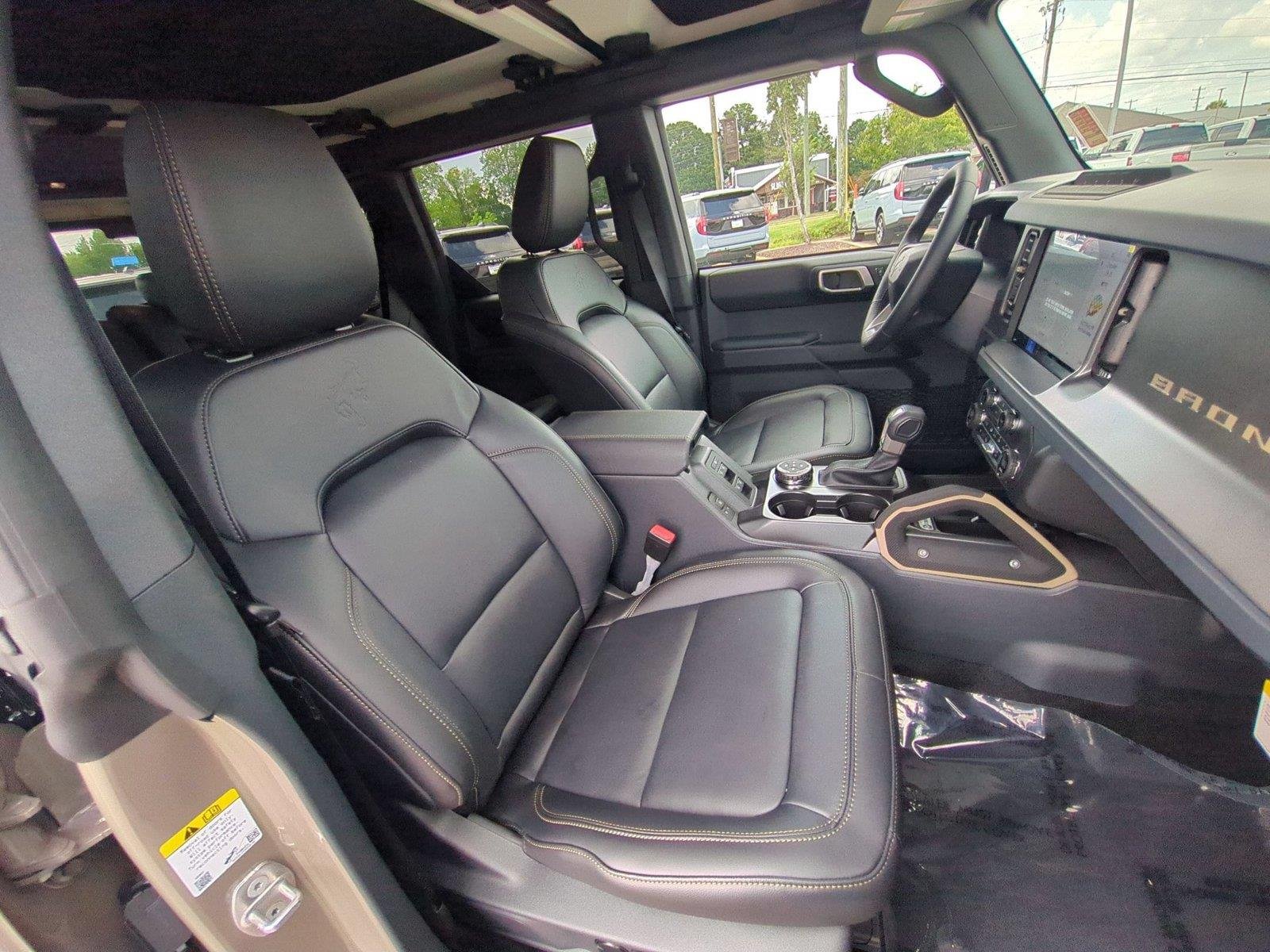 New 2026 Marsh Gray Ford Badlands® image 37