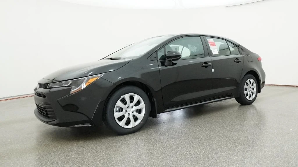 New 2026 Midnight Black Metallic Toyota LE image 2