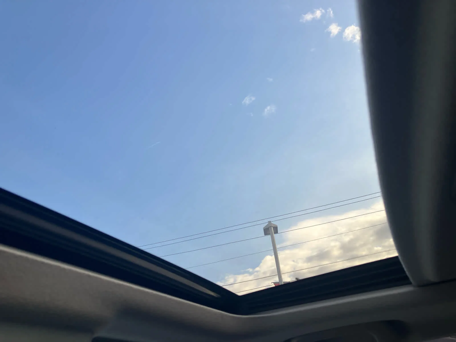 Used 2017 Super White Toyota SR5 Premium image 18