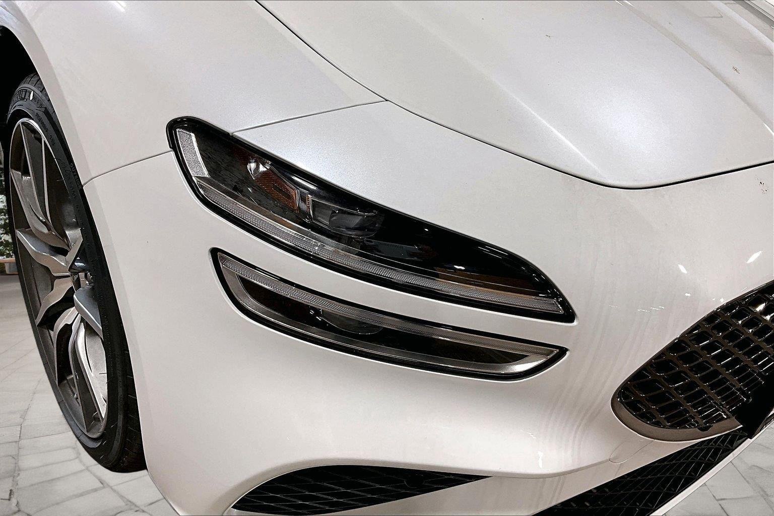 New 2026 Uyuni White Genesis 2.5T PRESTIGE image 36