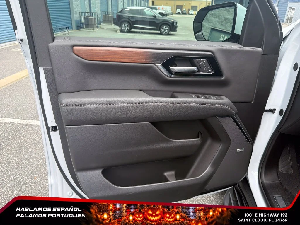 2026 GMC Yukon Denali - Photo 14