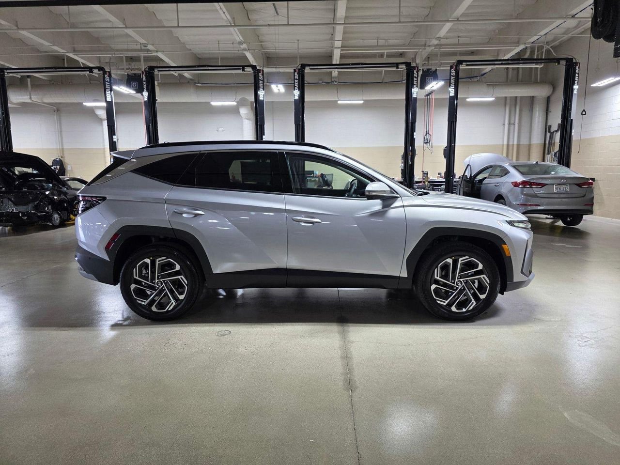 New 2026 Shimmering Silver Hyundai Limited image 8