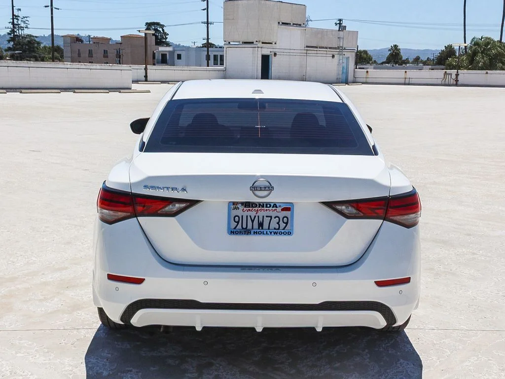 Used 2025 Aspen White Nissan SV image 5