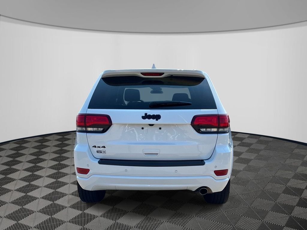 Used 2021 White Jeep Laredo X image 6