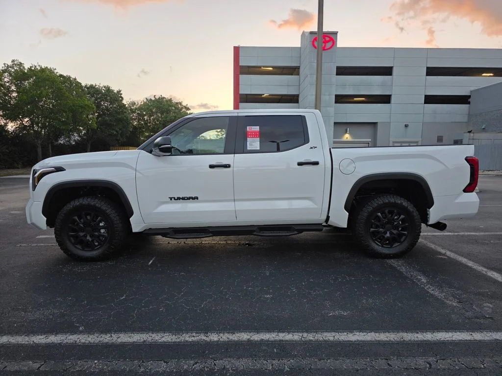 2026 Toyota Tundra SR5 - Photo 8