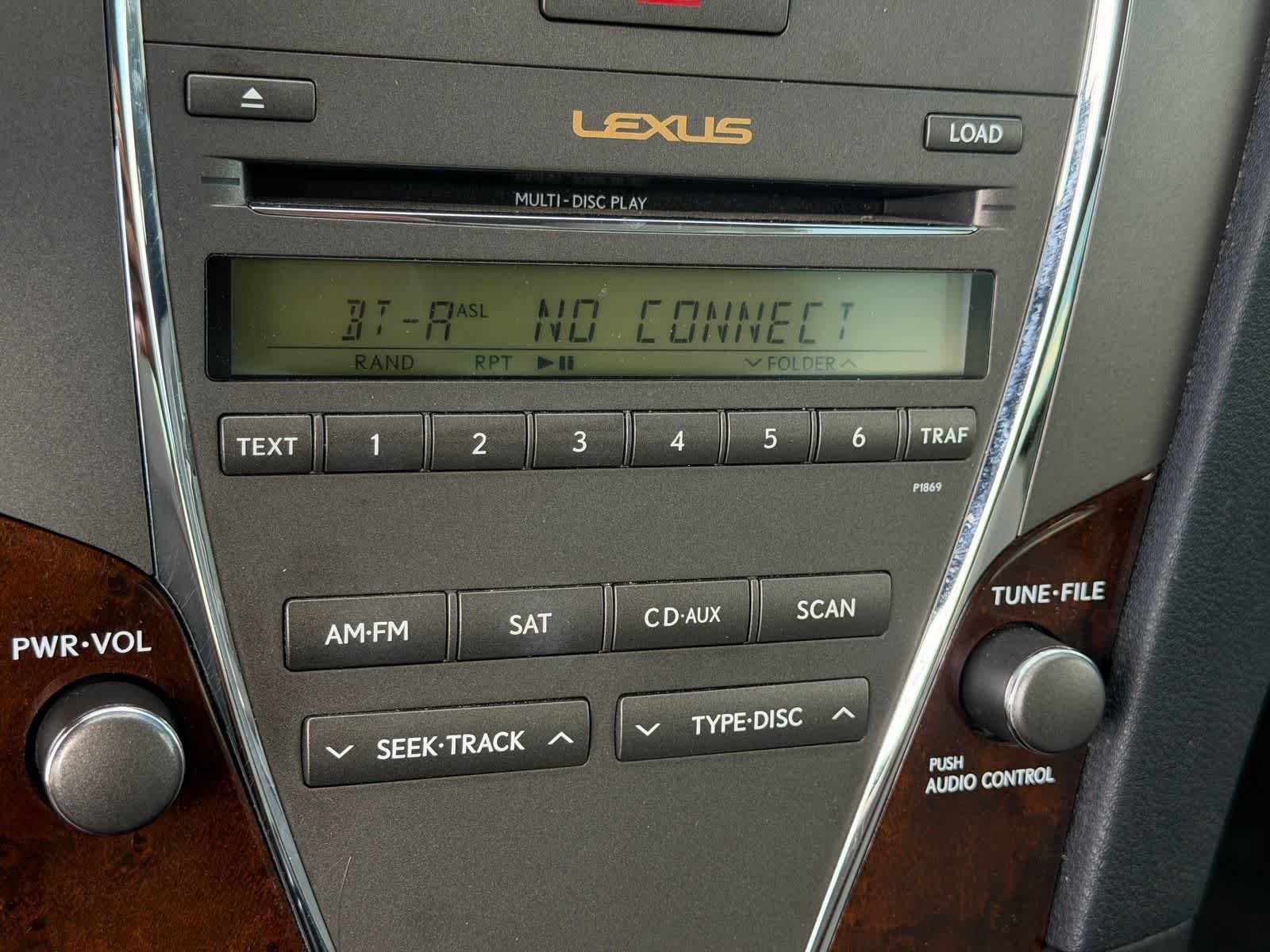Used 2010 Starfire Pearl Lexus  image 20