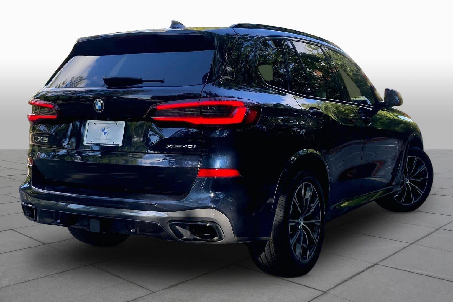 Used 2021 Carbon Black Metallic BMW xDrive40i image 12