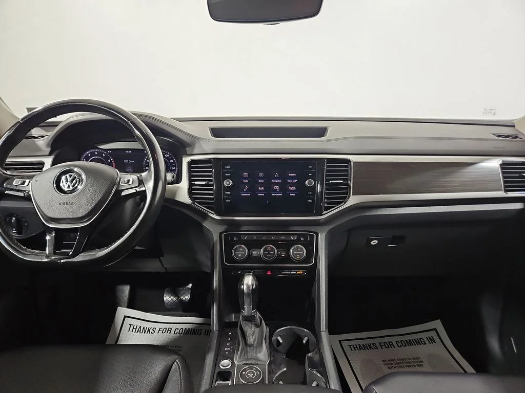 Used 2019 White Volkswagen SEL image 13