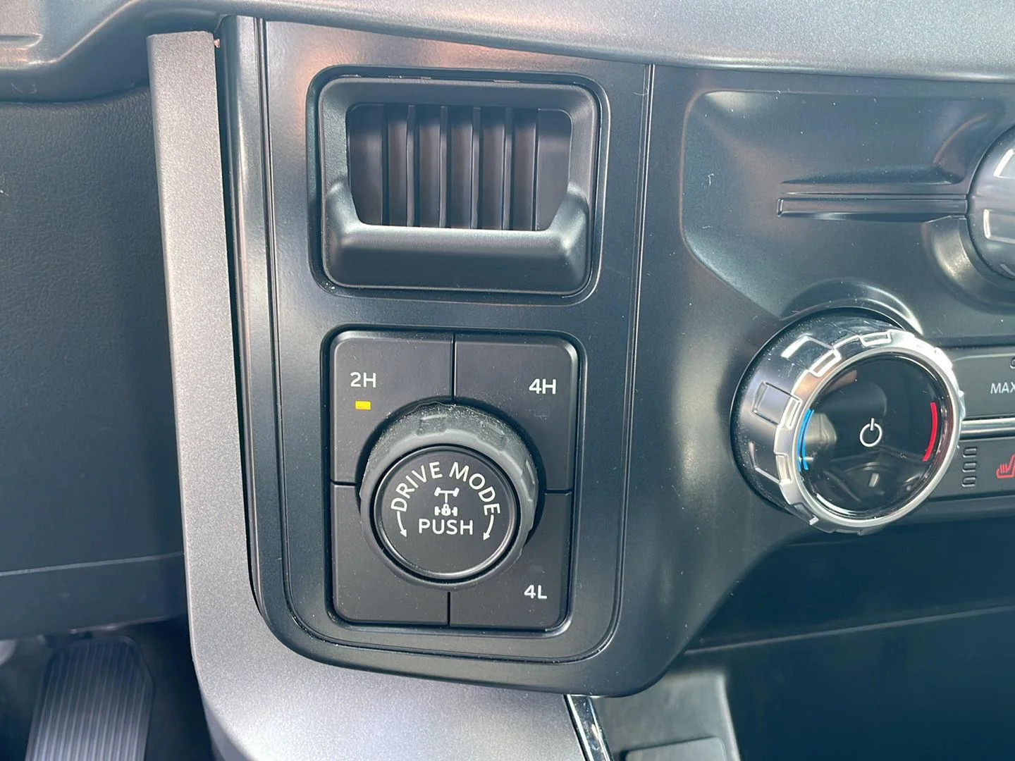 New 2026 Antimatter Blue Metallic Ford XLT image 17