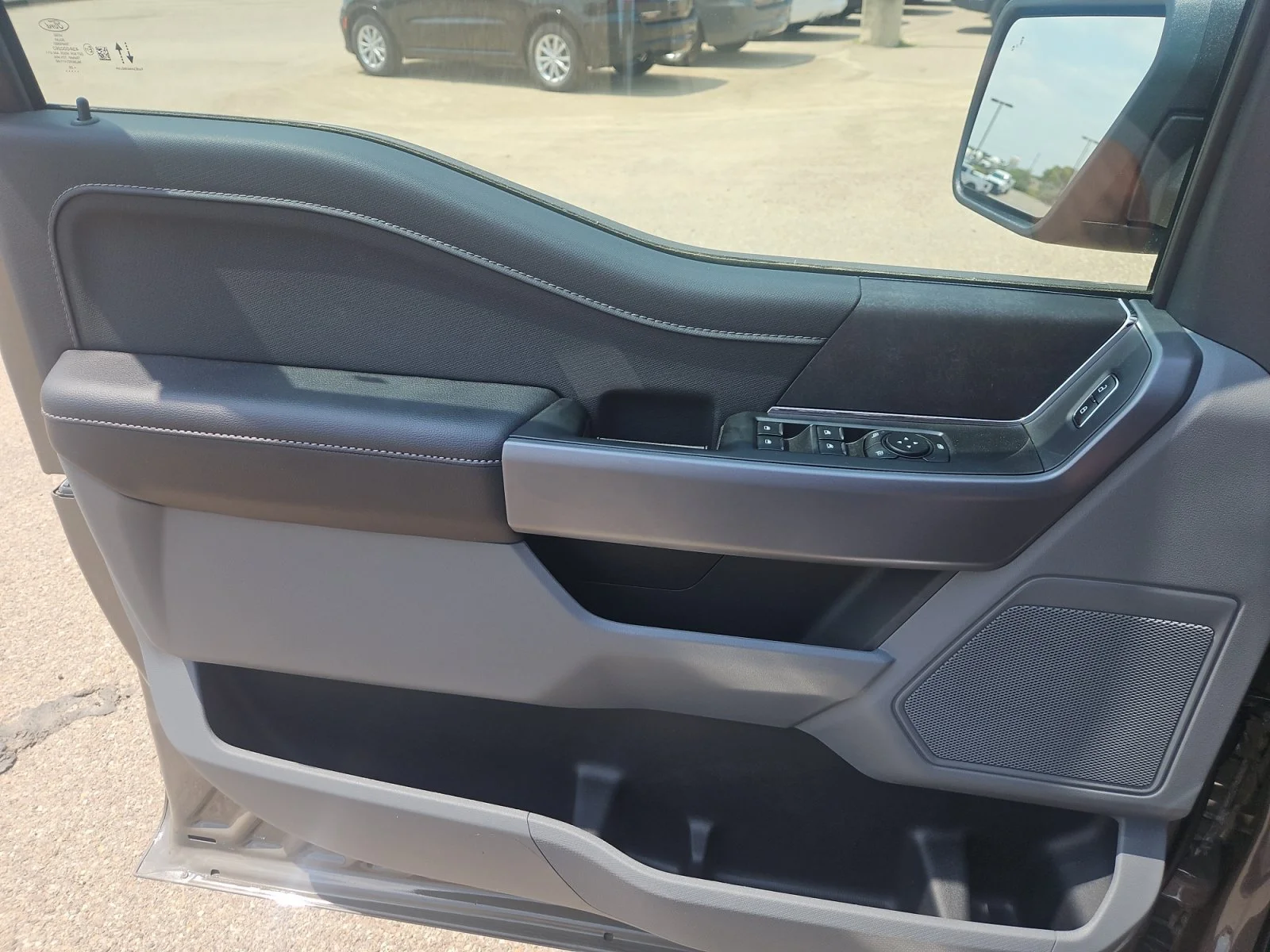 New 2026 Marsh Gray Ford XLT image 23