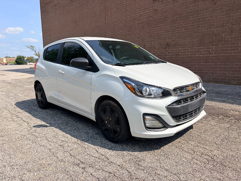 Used 2019 Summit White Chevrolet LS image 7