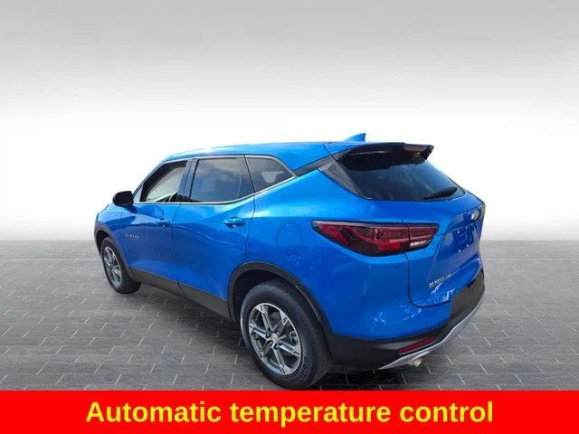 Used 2025 Blue Chevrolet LT image 6