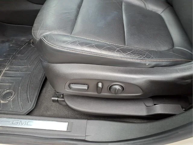 Used 2017 Silver GMC SLT-1 image 19