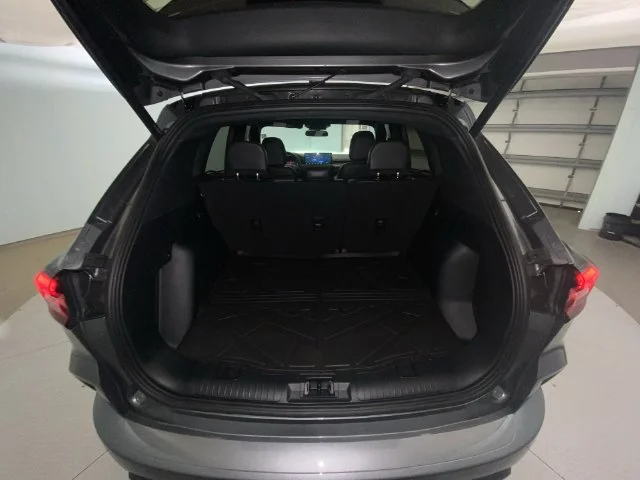 Used 2024 Gray Ford ST-Line image 24