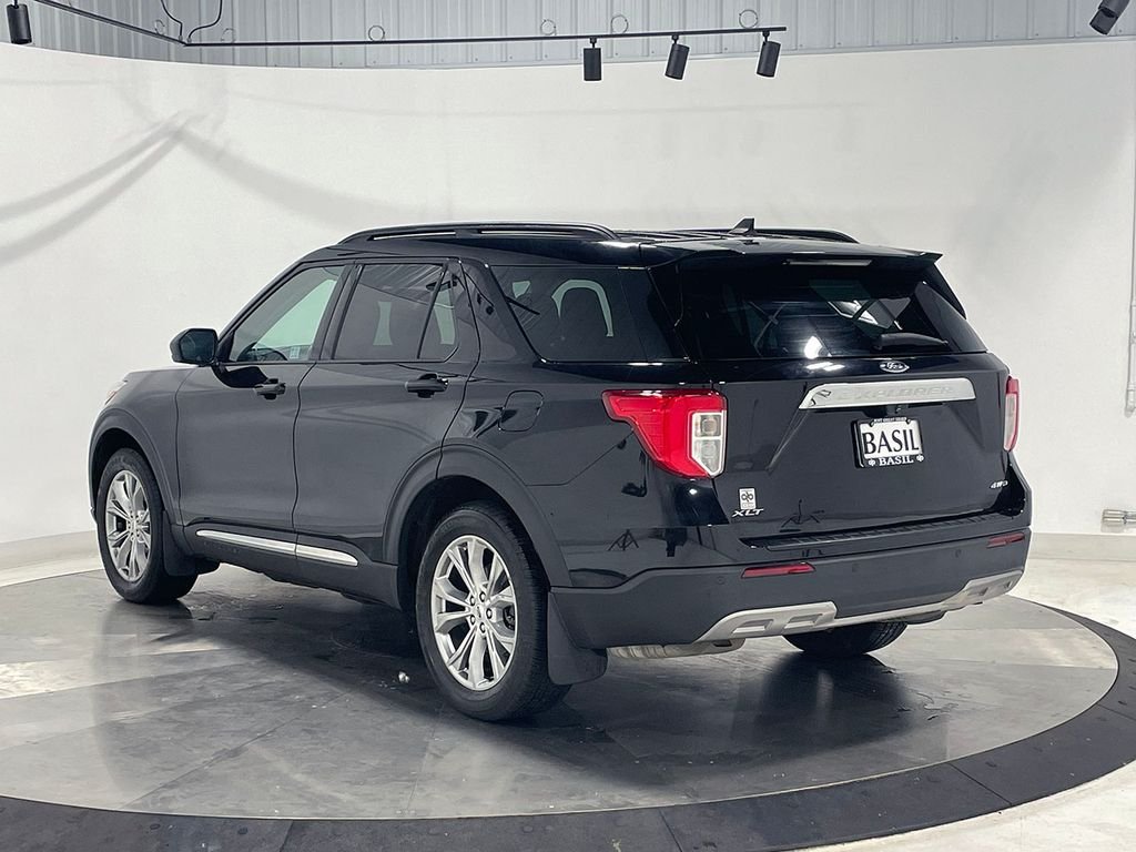 Used 2021 Black Ford XLT image 14