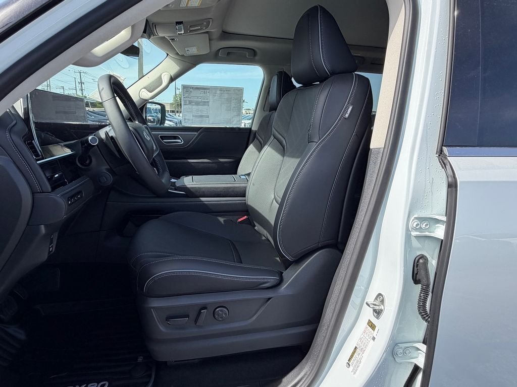 New 2027 RADIANT WHITE INFINITI Luxe 2WD image 12