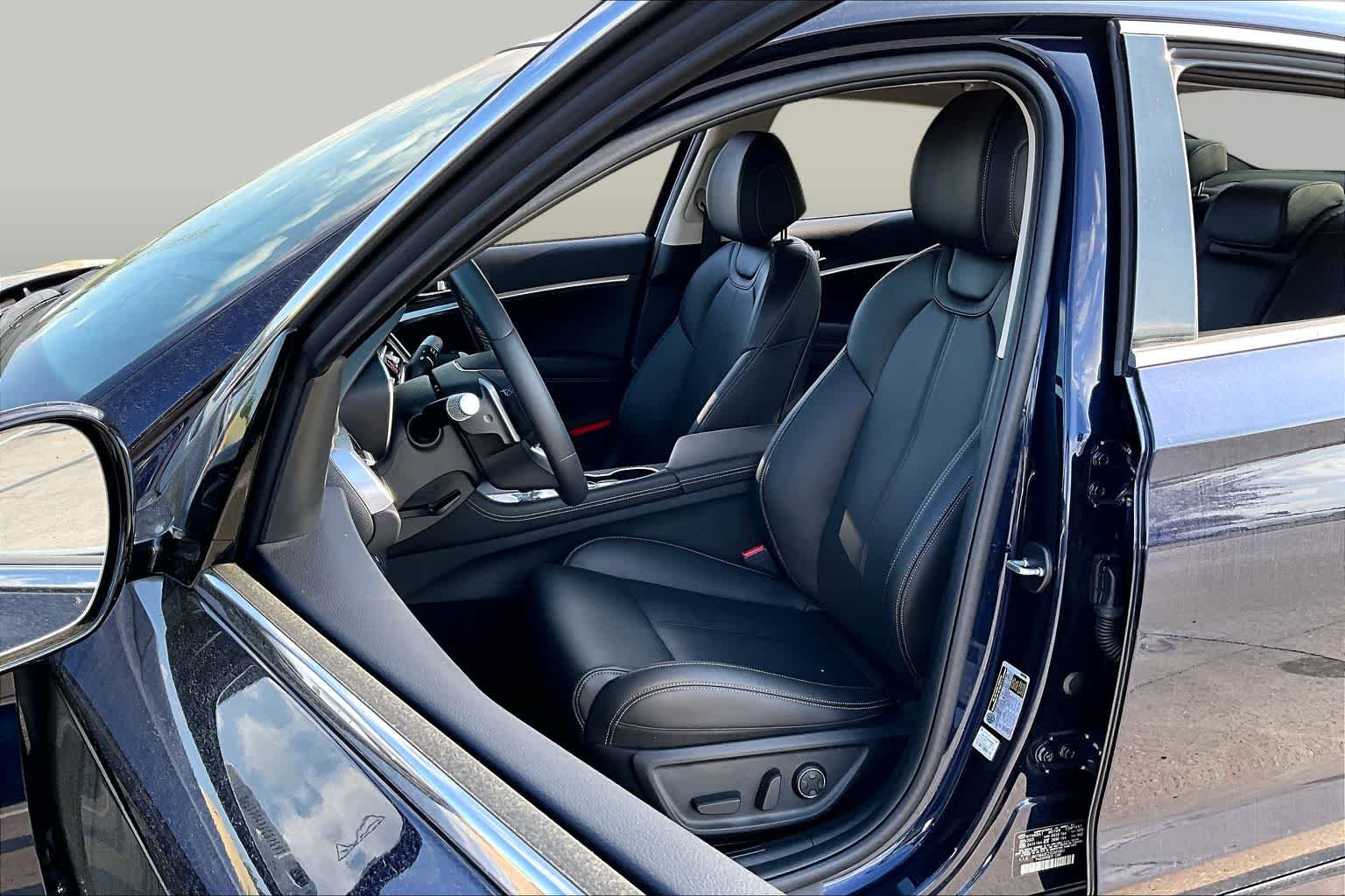 Certified Used 2026 Capri Blue Genesis 2.5T image 8