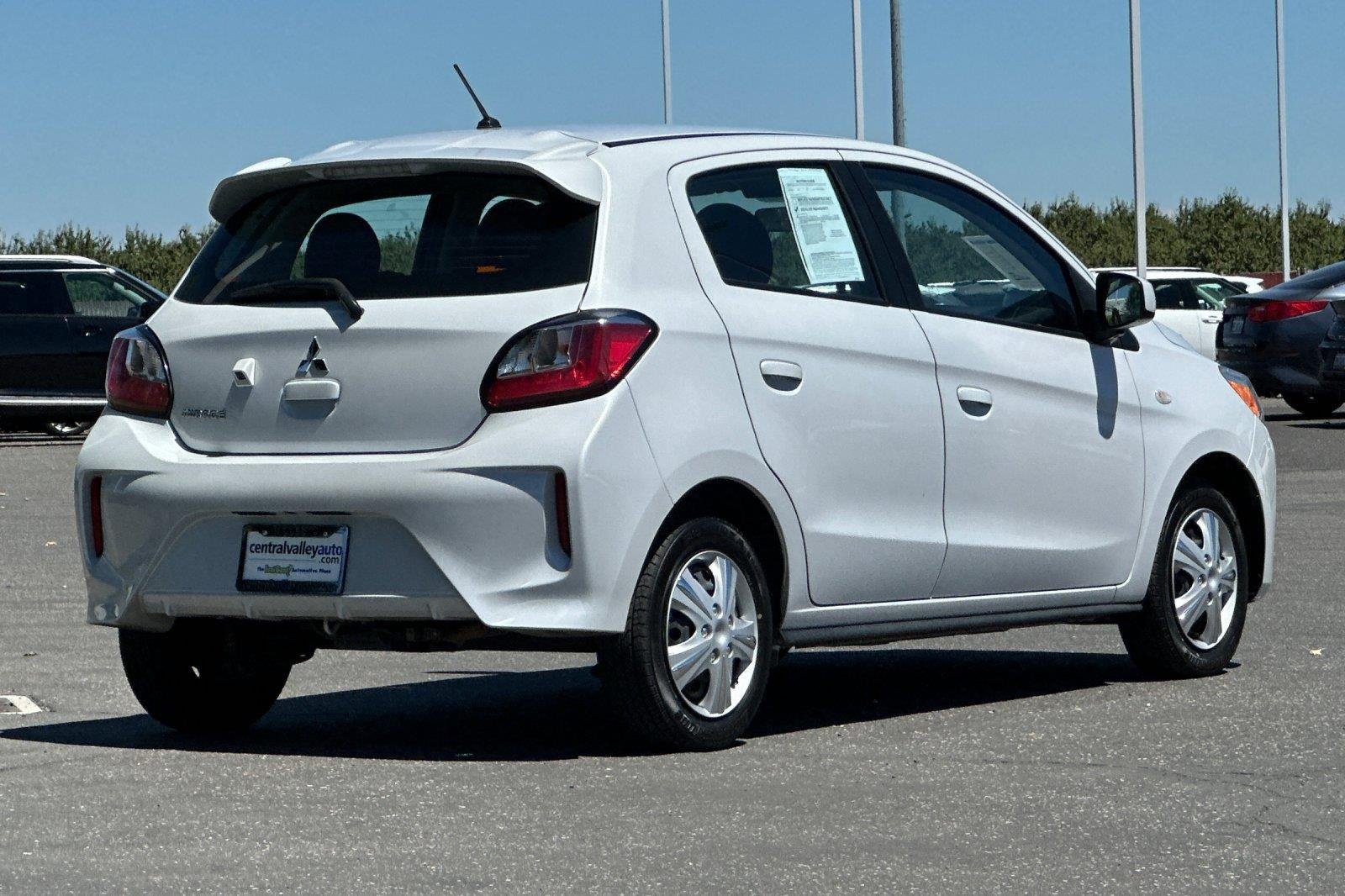 Used 2024 White Diamond Mitsubishi ES image 4