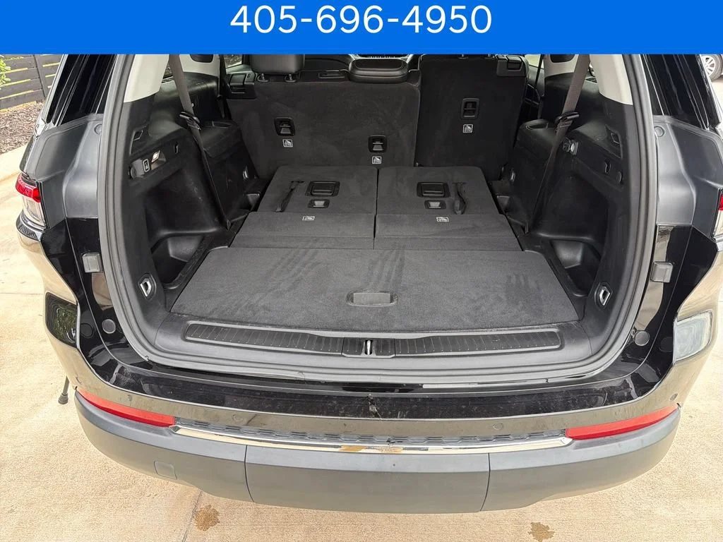 Pre-Owned 2022 Jeep Grand Cherokee L Limited