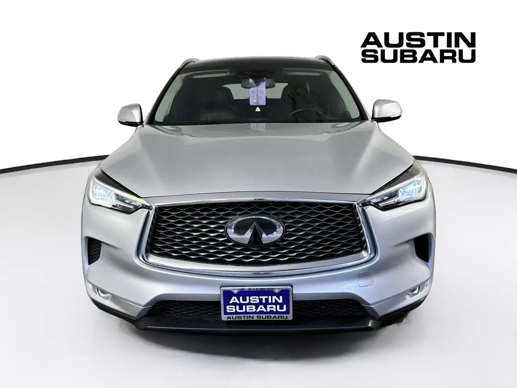 Used 2021 Silver INFINITI LUXE image 2