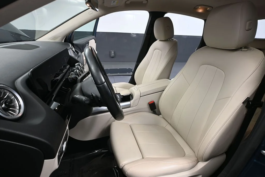 Used 2022 Blue Mercedes-Benz GLA 250 image 17