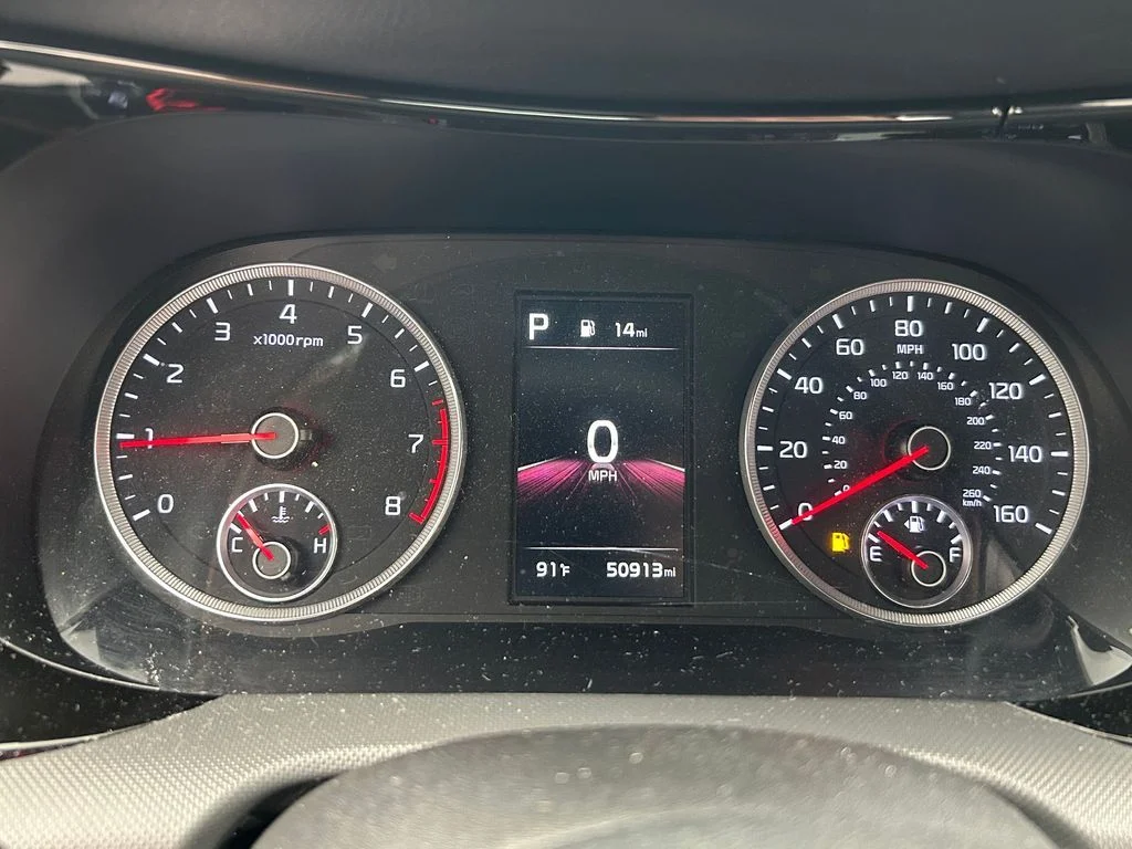 Used 2024 Wolf Gray Kia GT-Line image 23