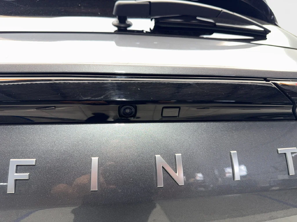 Used 2026 Gray INFINITI LUXE image 23