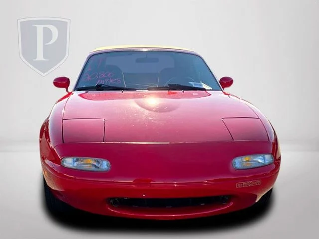 Used 1990 Red Mazda Base image 16