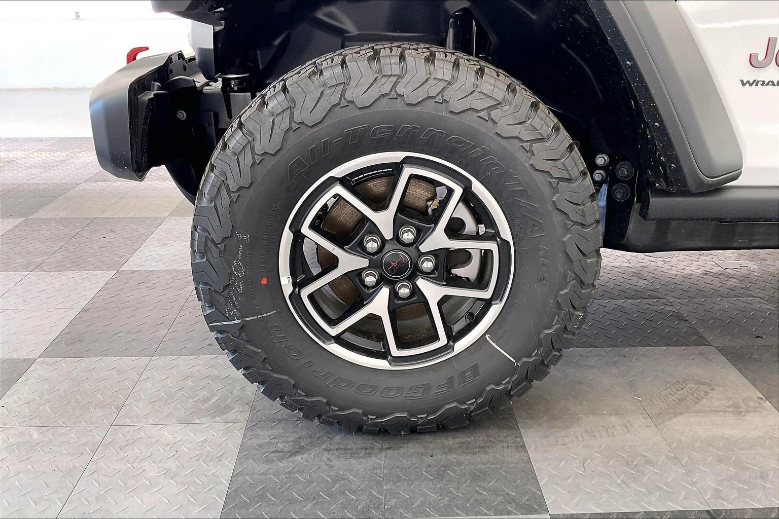 New 2026 Bright White Clearcoat Jeep Rubicon image 14