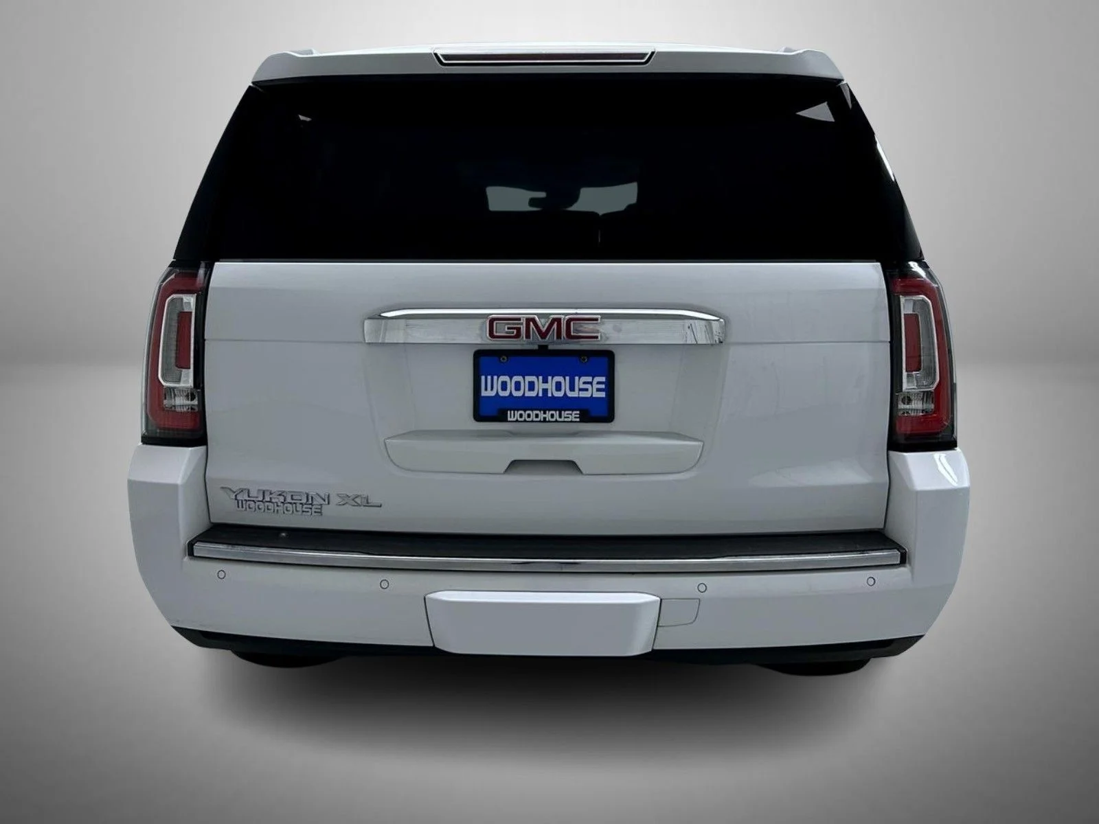Used 2019 White GMC Denali image 6