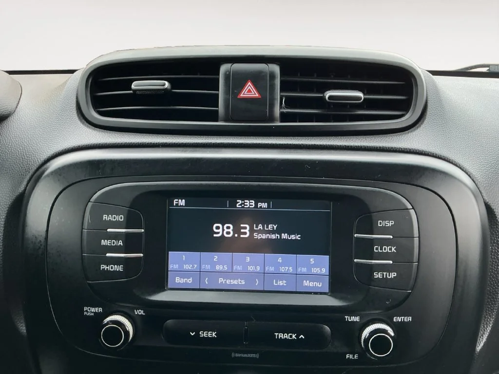 Used 2019 Black Kia Base image 14