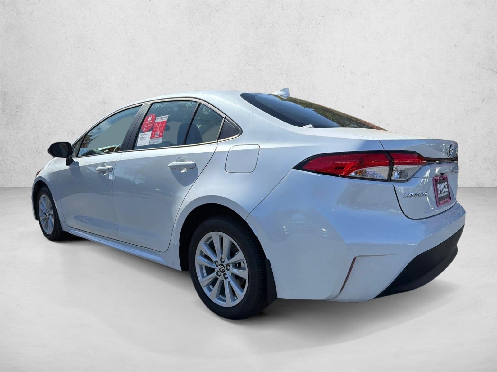 New 2027 Wind Chill Pearl Toyota LE image 5