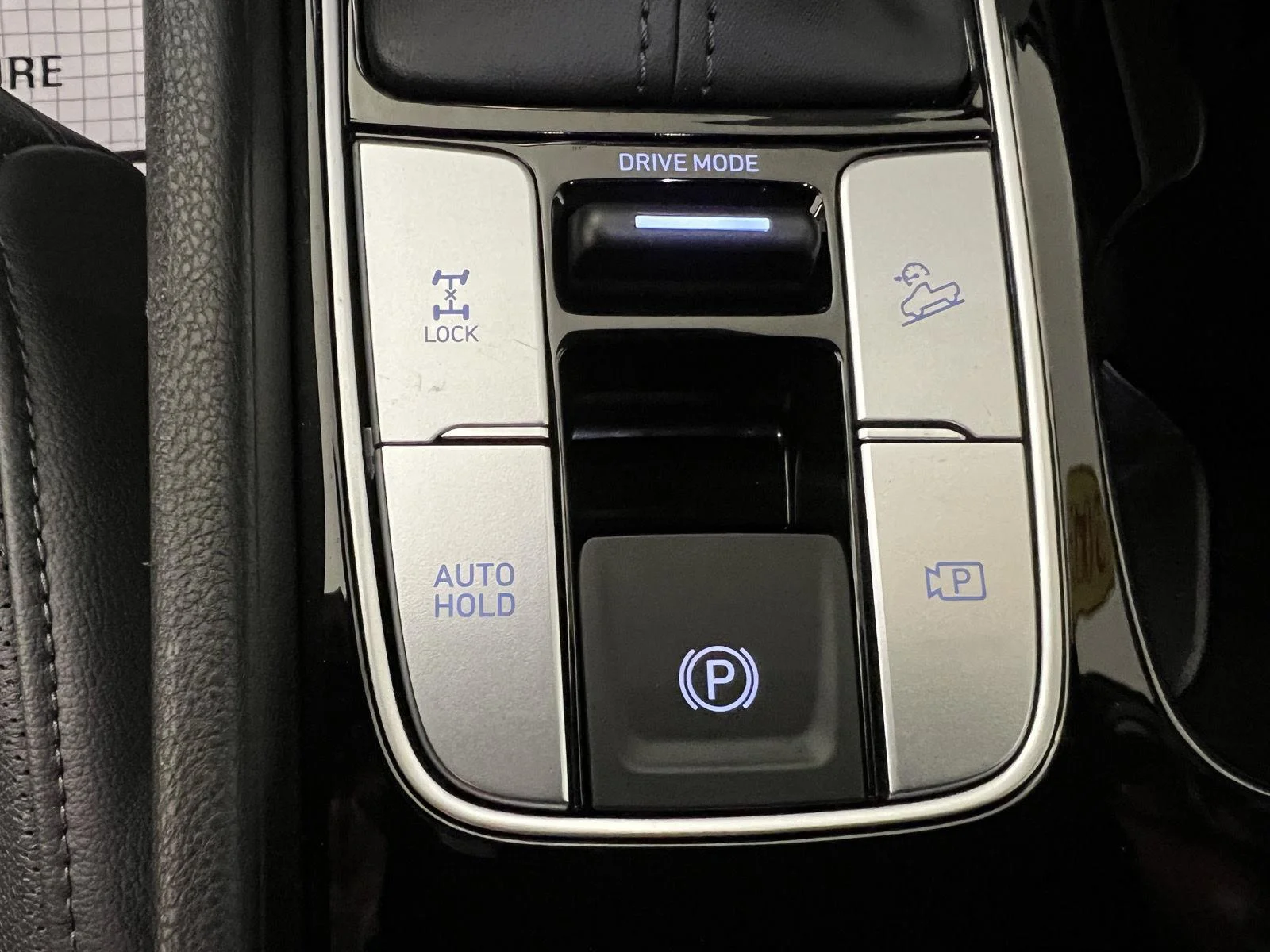 Used 2024 California Sand Hyundai Limited image 27
