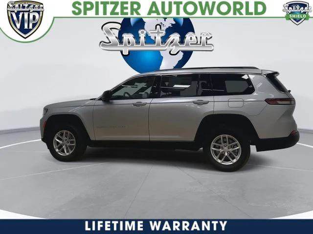 New 2026 Silver Zynith Exterior Paint Jeep Laredo X image 7