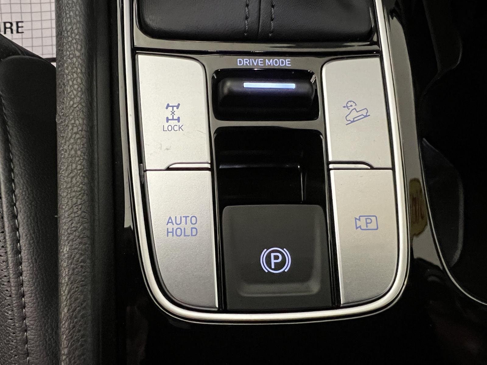 Used 2024 California Sand Hyundai Limited image 27