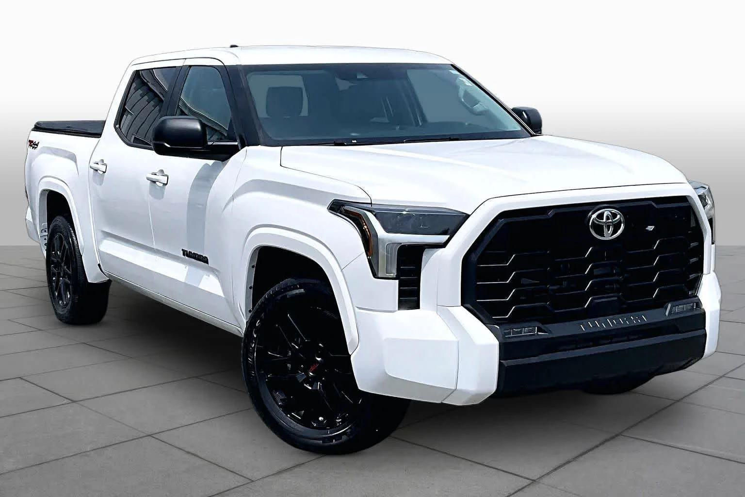 Used 2024 Ice Cap Toyota SR5 image 3