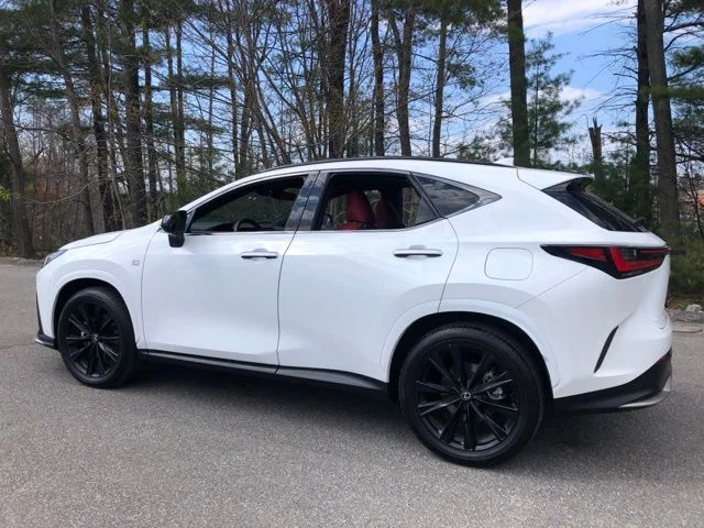 Used 2024 Ultra White Lexus 350 F SPORT Handling image 8