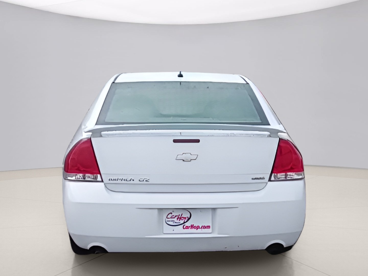 Used 2016 White Chevrolet LTZ image 4