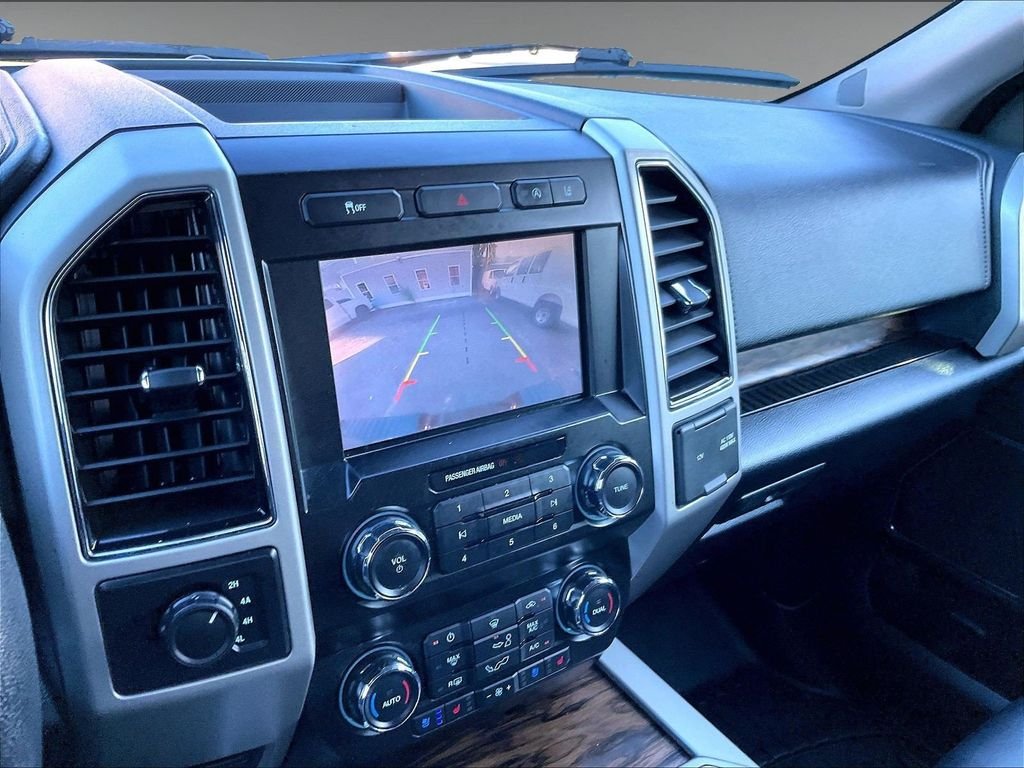Used 2020 Blue Ford Lariat image 19