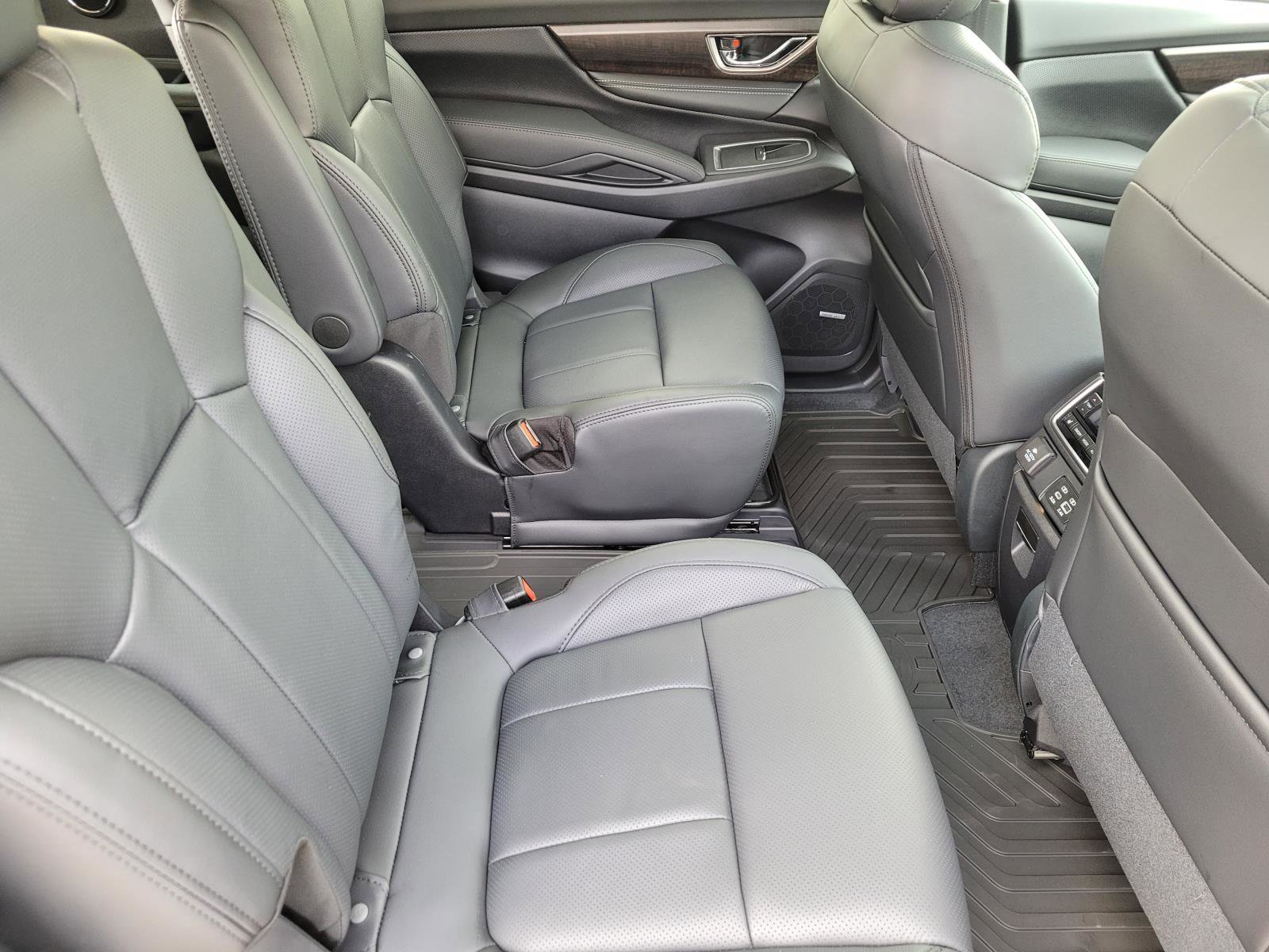 New 2026 ICE SILVER METALLIC Subaru Touring 7-Passenger image 12