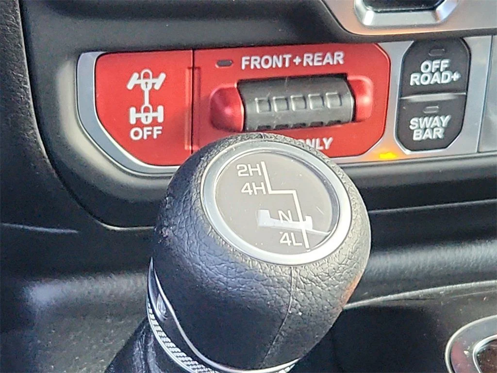 2025 Jeep Wrangler 4-Door Rubicon - Photo 10