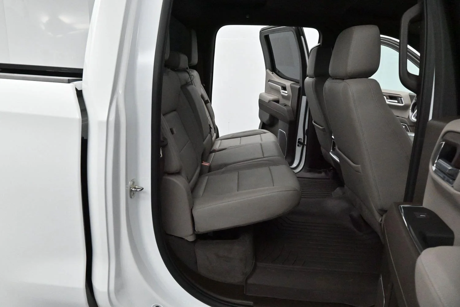 Used 2022 Summit White GMC SLT image 32