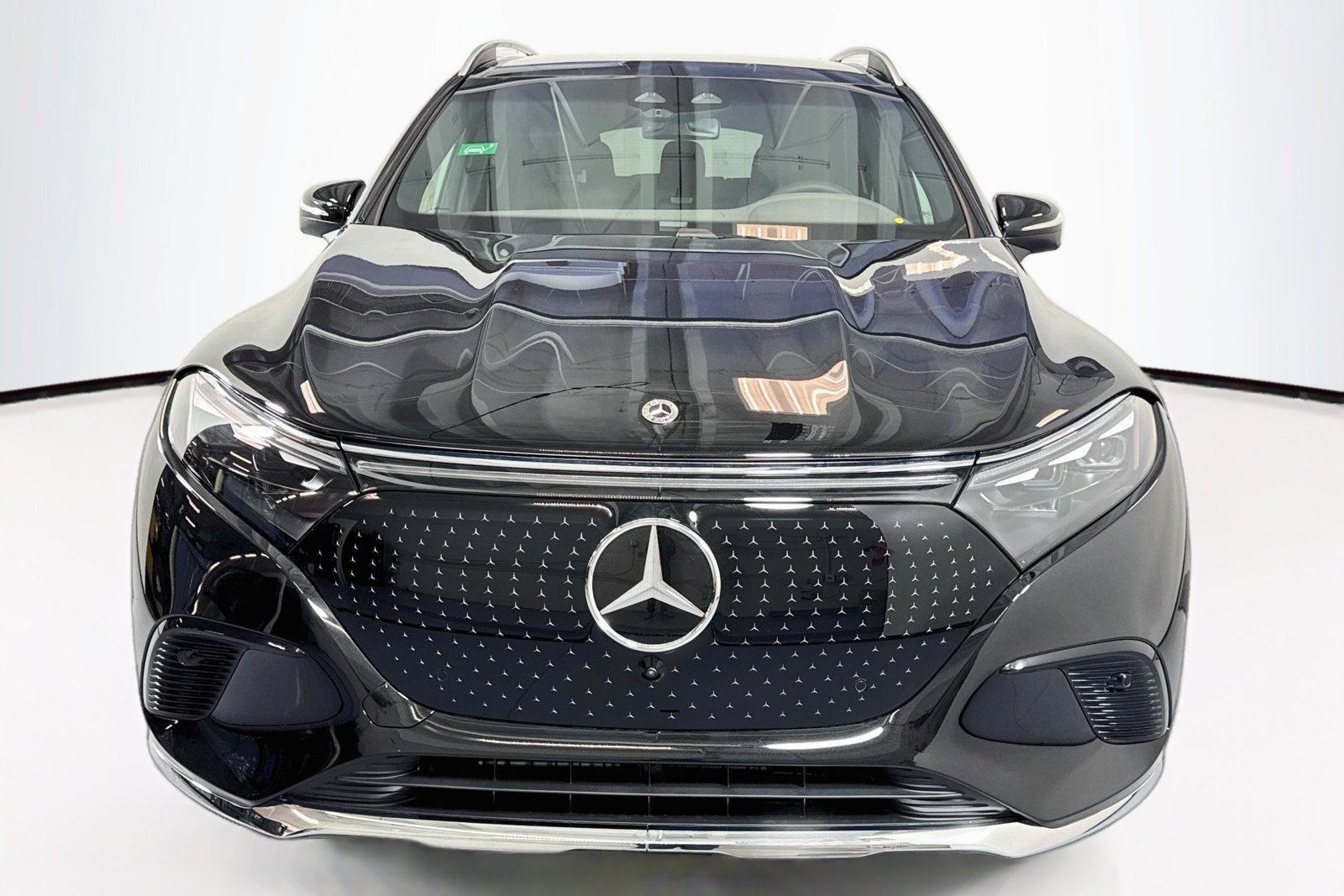 New 2026 Obsidian Black Metallic Mercedes-Benz EQS 400 image 2