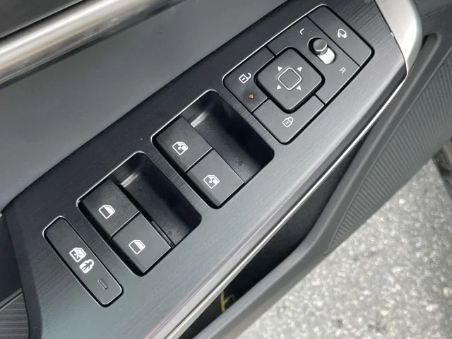 New 2026 Gray Kia Wind image 23