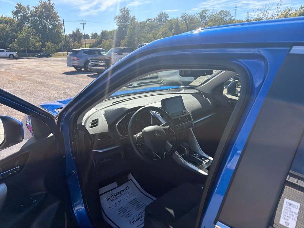 Used 2026 Blue Mitsubishi SE image 15