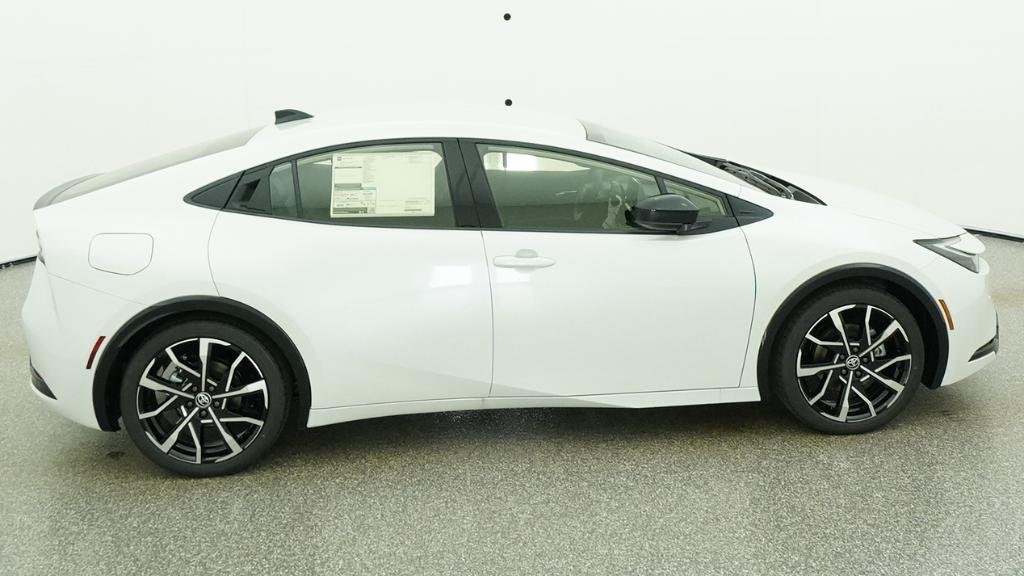 New 2026 Wind Chill Pearl Toyota XSE image 19