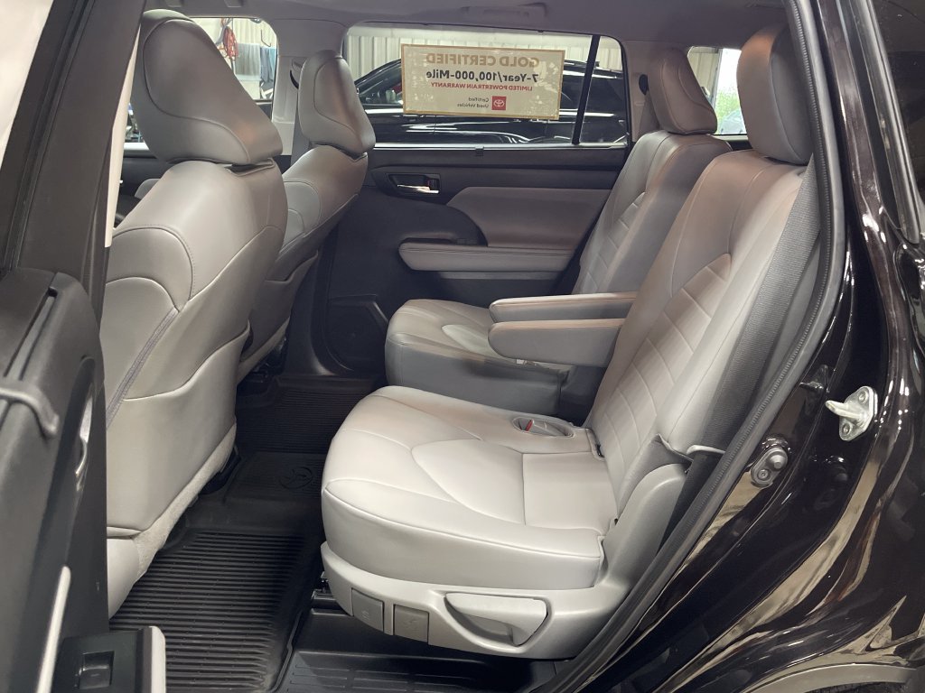 Used 2021 Brown Toyota XLE image 24