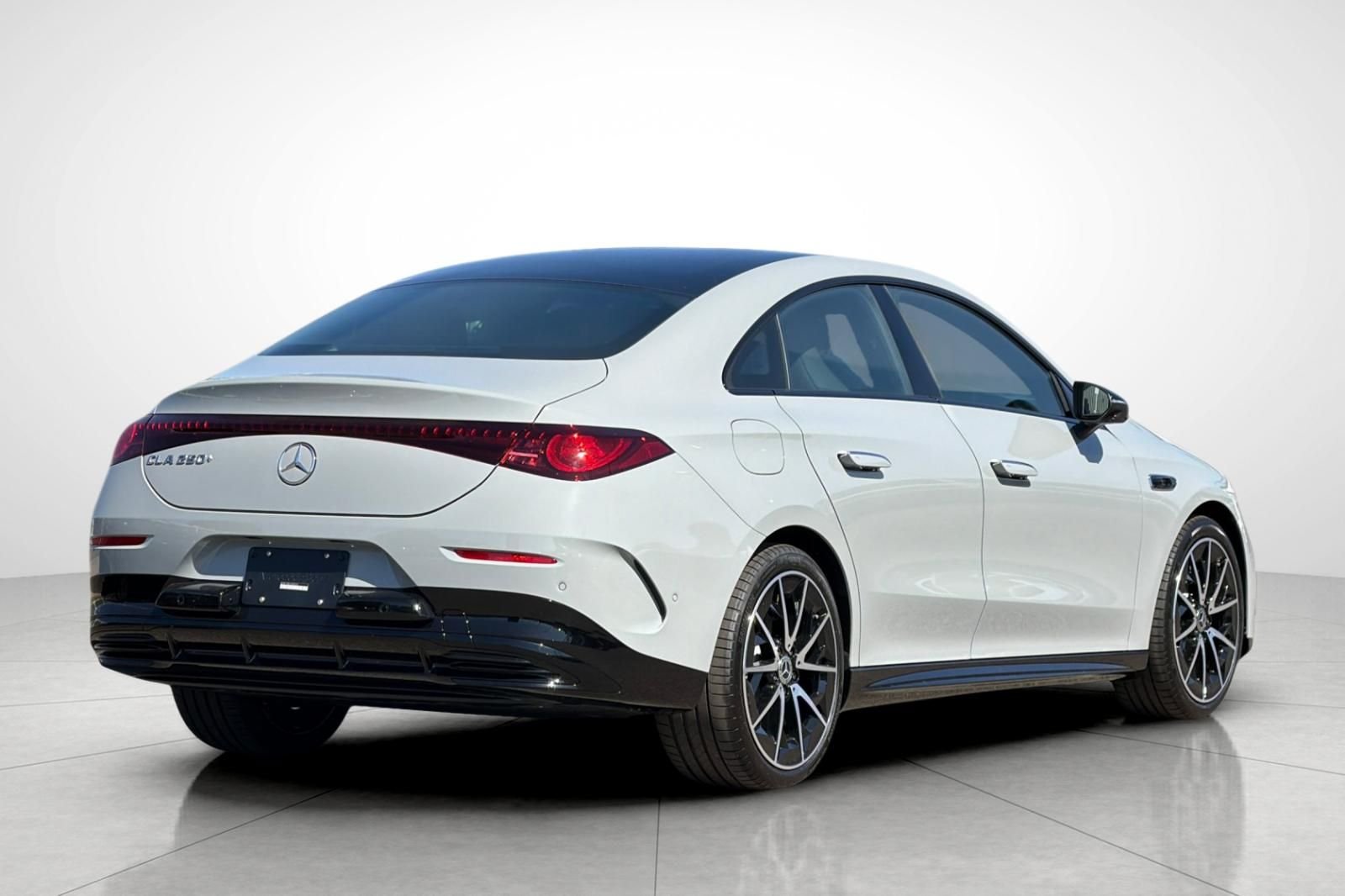New 2027 MANUFAKTUR Alpine Grey Mercedes-Benz CLA 250+ image 13
