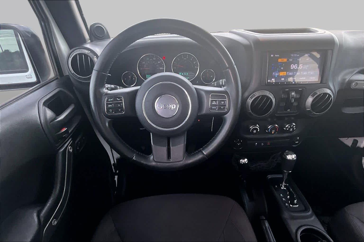 Used 2014 Bright White Clearcoat Jeep Sport image 5