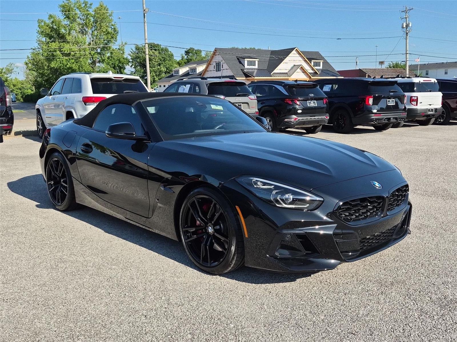 Used 2025 Black Sapphire Metallic BMW M40i image 7